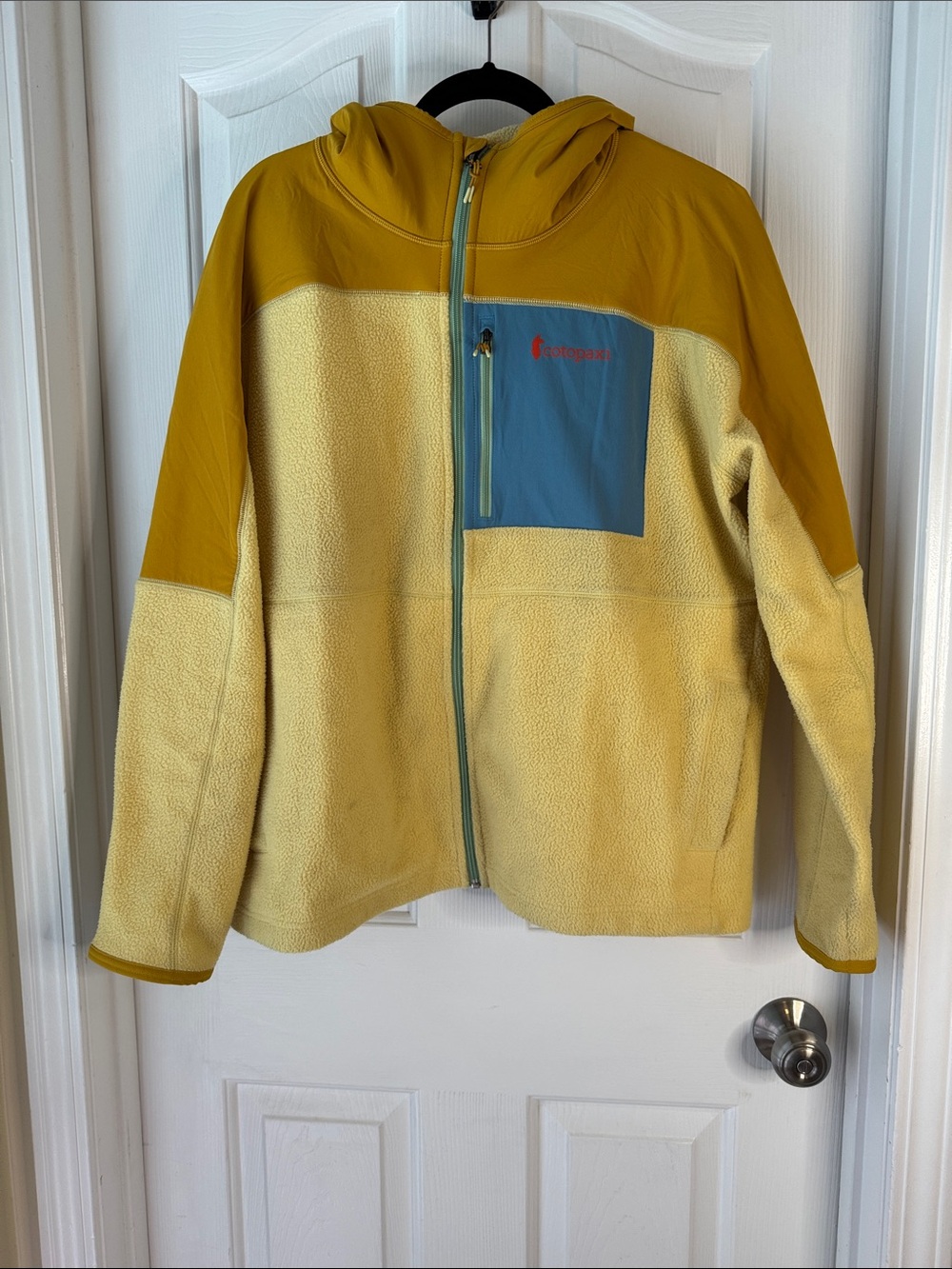 cotopaxi Yellow and Blue Women’s Hooded Fleece Jacket